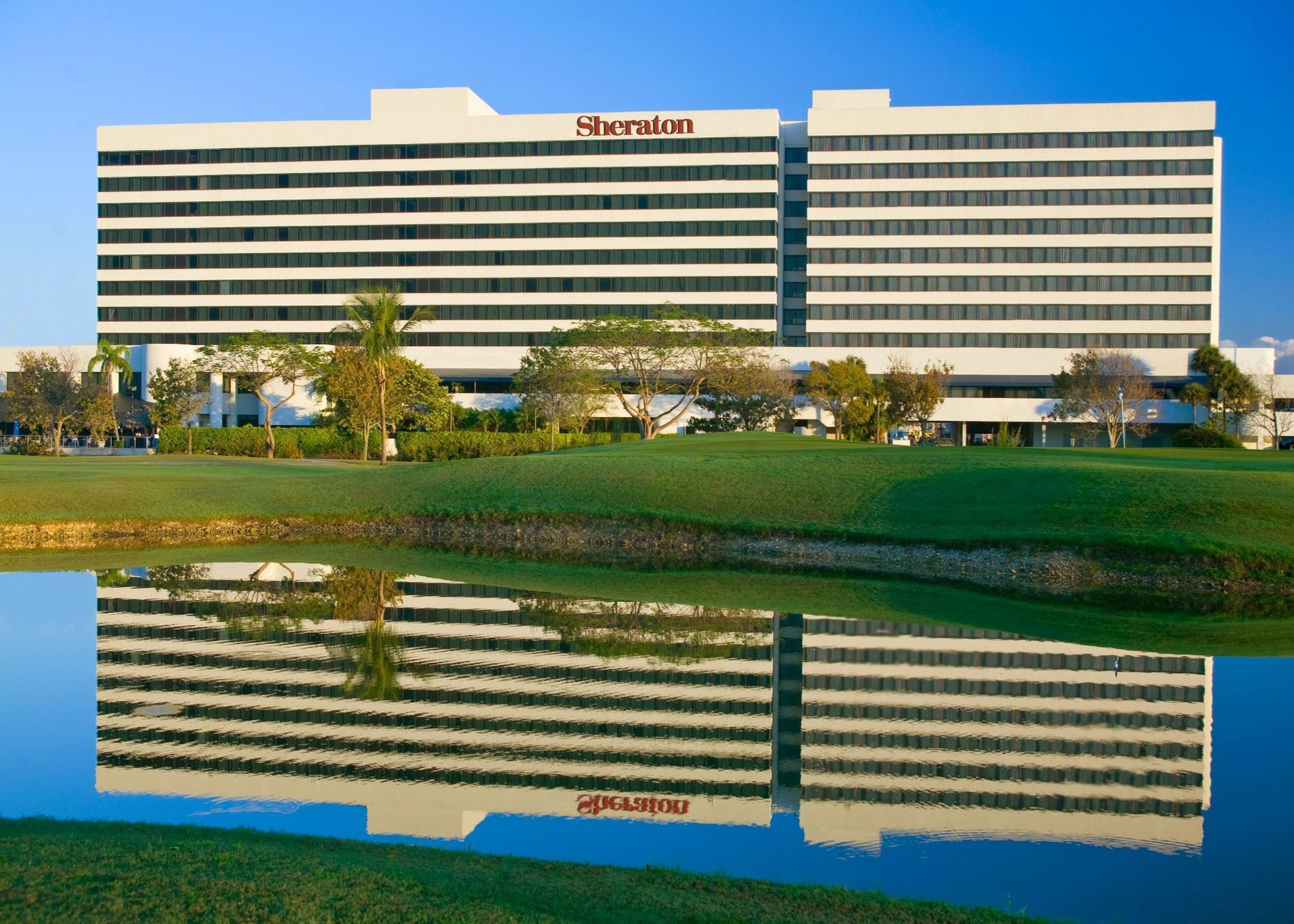 Hotel Sheraton Miami Airport And Executive Meeting Center 4*